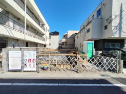 新規分譲地につき現在建築中です！
完成が楽しみですね！
同仕様の完成現場をご案内出来ますので、お気軽にお問い合わせください！
