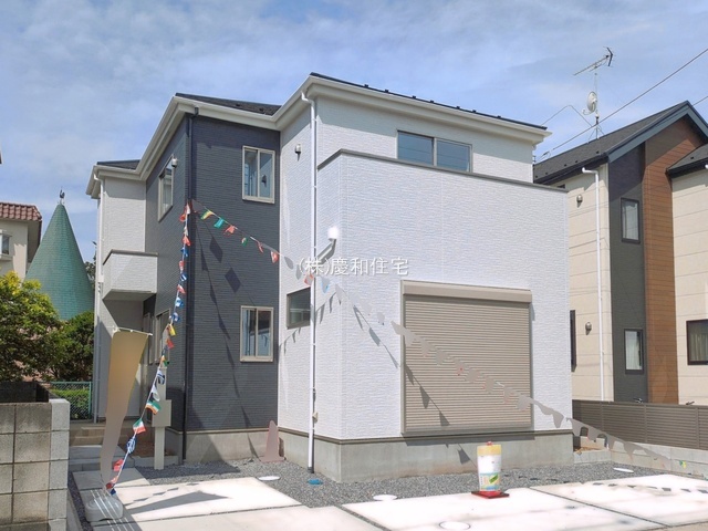 市川市東菅野5丁目 新築戸建 駐車場2台、広々18帖のLDK